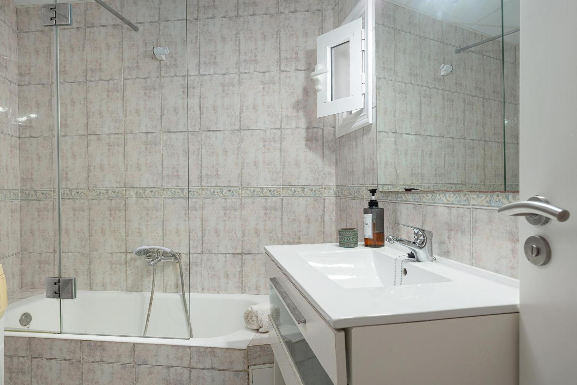 Apartment Xara Torres, At The Beach Of Alcudia Port de Alcudia  Exterior foto